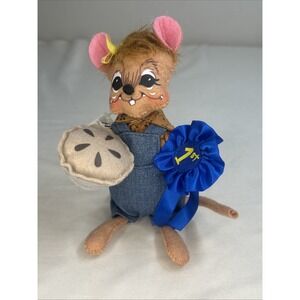 NWT Annalee 6" County Fair Mouse Holding Pie & 1st Place Blue Ribbon 2014